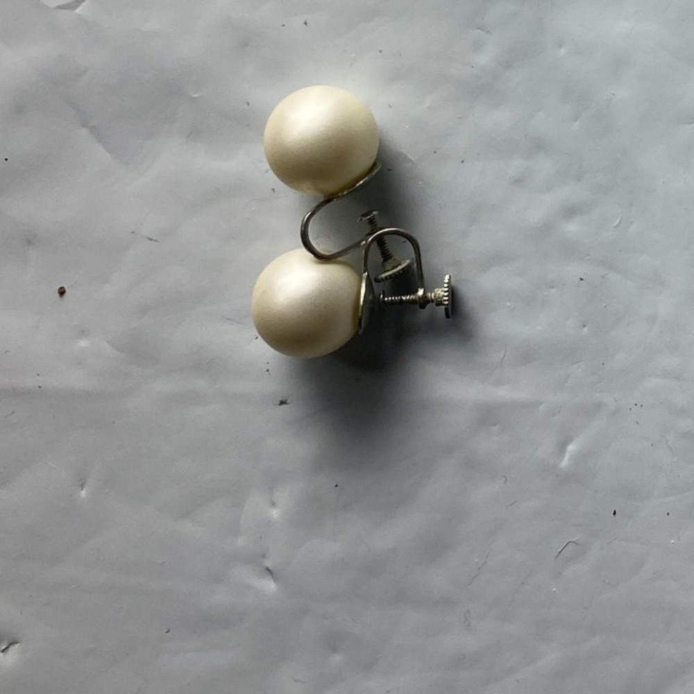 Pearl Screw Back Earrings for Women White Faux Pearl Classic Style